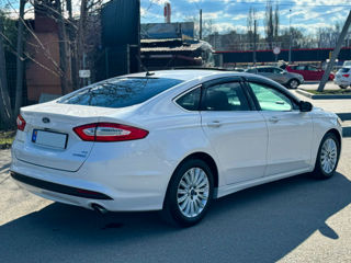 Ford Fusion foto 5