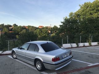 BMW 7 Series foto 5