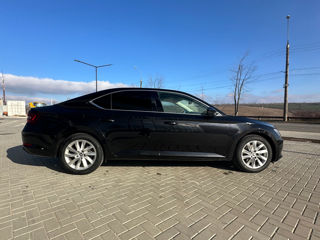 Skoda Superb foto 6