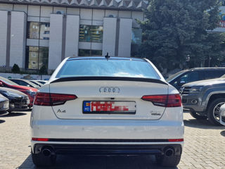 Audi A4 фото 4