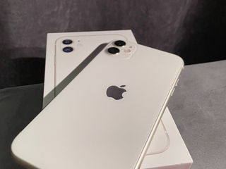 Vând iPhone 11 64GB White!