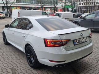 Skoda Superb foto 4