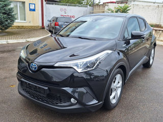 Toyota C-HR foto 2