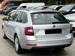 Skoda Octavia foto 3