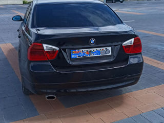 BMW 3 Series foto 2