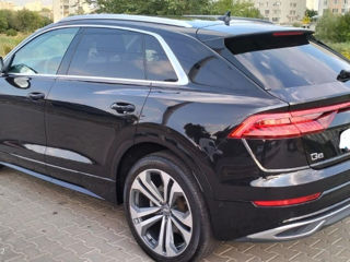 Audi Q8 foto 9