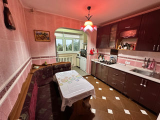 3-комн. кв., 75 м², 7/10 эт.