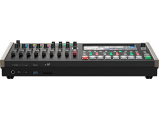 Mixer video Roland VR-120HD matrix switcher e streaming foto 5