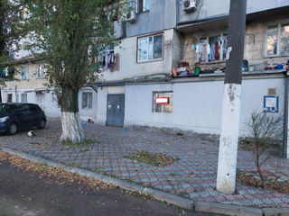 Spre vânzare 2 spatii depozit in raza or. Chisinau, Botanica str. Salcâmilor foto 2