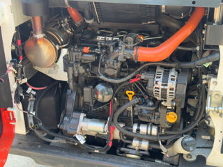 Bobcat T450 фото 6