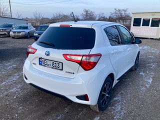 Toyota Yaris foto 5