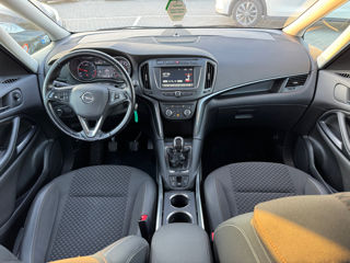 Opel Zafira foto 8