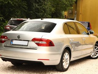 Skoda Superb foto 4