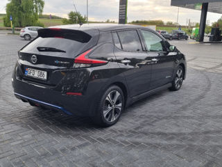 Nissan Leaf фото 3