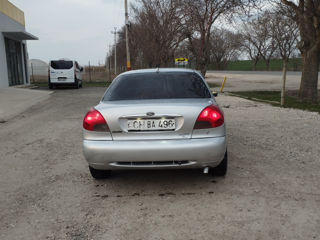 Ford Mondeo foto 3