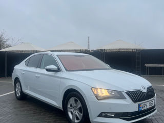 Skoda Superb foto 3