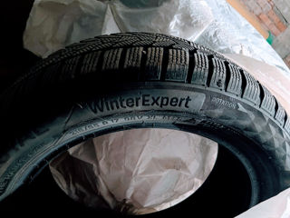 4 anvelope Uniroyal WinterExpert 215/55 R17 utilizate un sezon