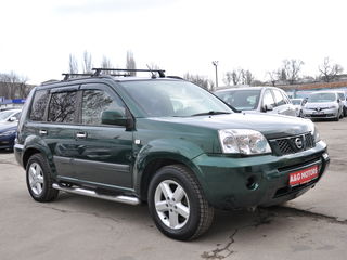 Nissan X-Trail foto 3