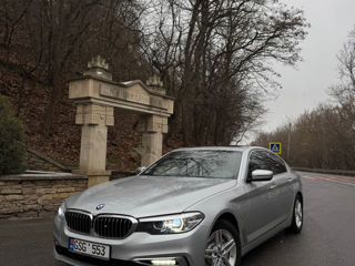 BMW 5 Series foto 2