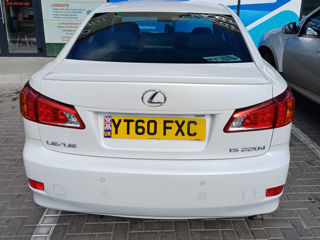 Lexus IS Series foto 8