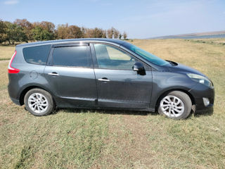 Renault Grand Scenic foto 3