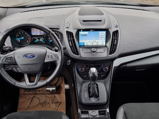 Ford Kuga foto 10