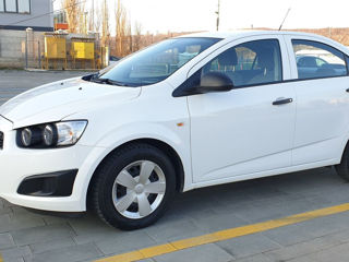 Chevrolet Aveo foto 2