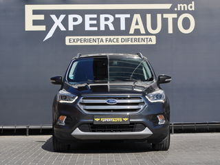 Ford Kuga foto 1