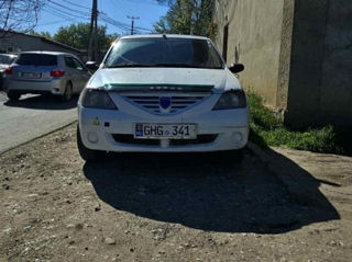 Dacia Logan foto 1