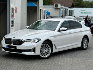 BMW 5 Series foto 1