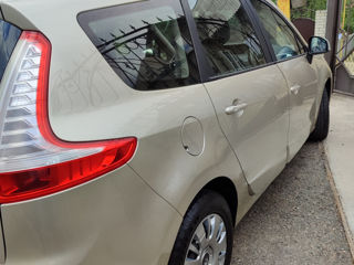 Renault Grand Scenic foto 5