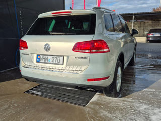 Volkswagen Touareg foto 4