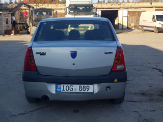 Dacia Logan foto 4