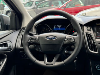 Ford Focus foto 9