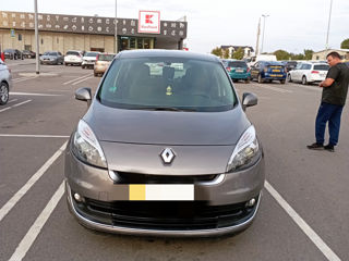 Renault Grand Scenic foto 2