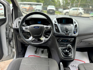 Ford Tourneo Connect foto 8