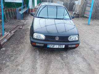 Volkswagen Golf foto 1