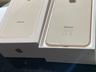 iPhone 8 ,Gold 64GB foto 3