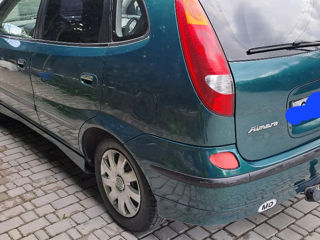 Nissan Almera Tino foto 4