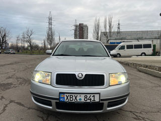 Skoda Superb foto 2