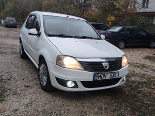 Dacia Logan foto 4