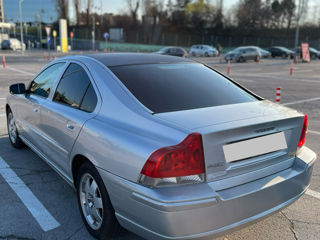 Volvo S60 foto 2