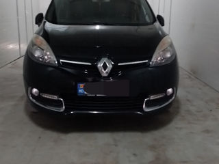 Renault Grand Scenic foto 1