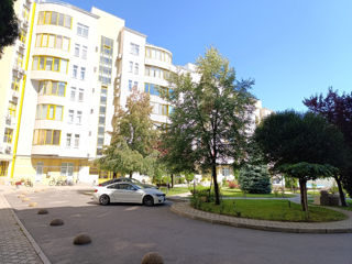 Apartament cu 2 camere, 117 m², Centru, Chișinău foto 10