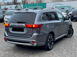 Mitsubishi Outlander foto 4