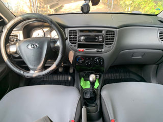 KIA Rio foto 6