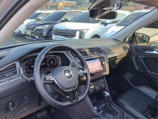 Volkswagen Touareg foto 12