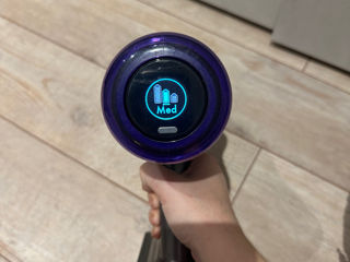 Dyson V12 foto 2