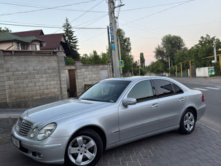 Mercedes E-Class foto 4