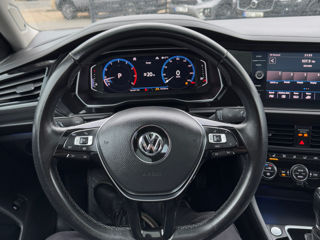 Volkswagen Jetta foto 7